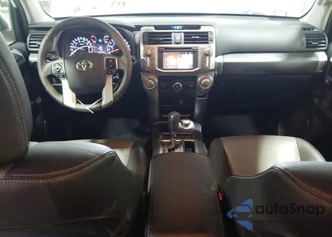 2019 Toyota 4Runner Sr5/Sr5 Premium z USA, uszkodzony, nr VIN JTEBU5JR0K5678370